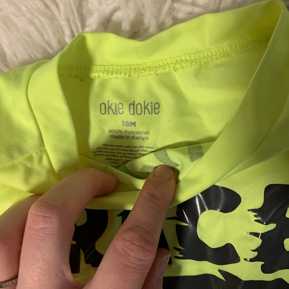 18M neon athletic short sleeve T-shirt - Picture 2 of 3